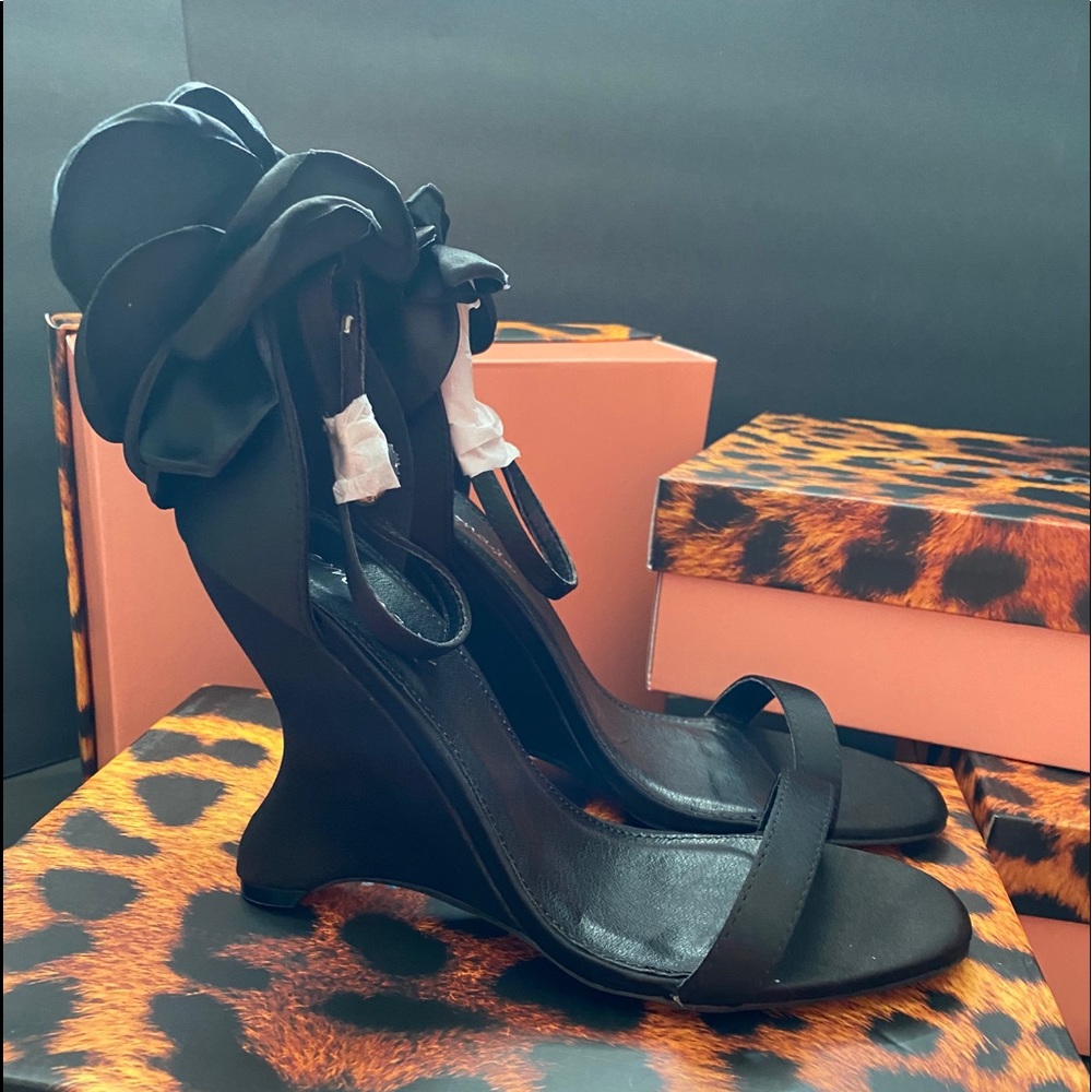 Rose Wedges